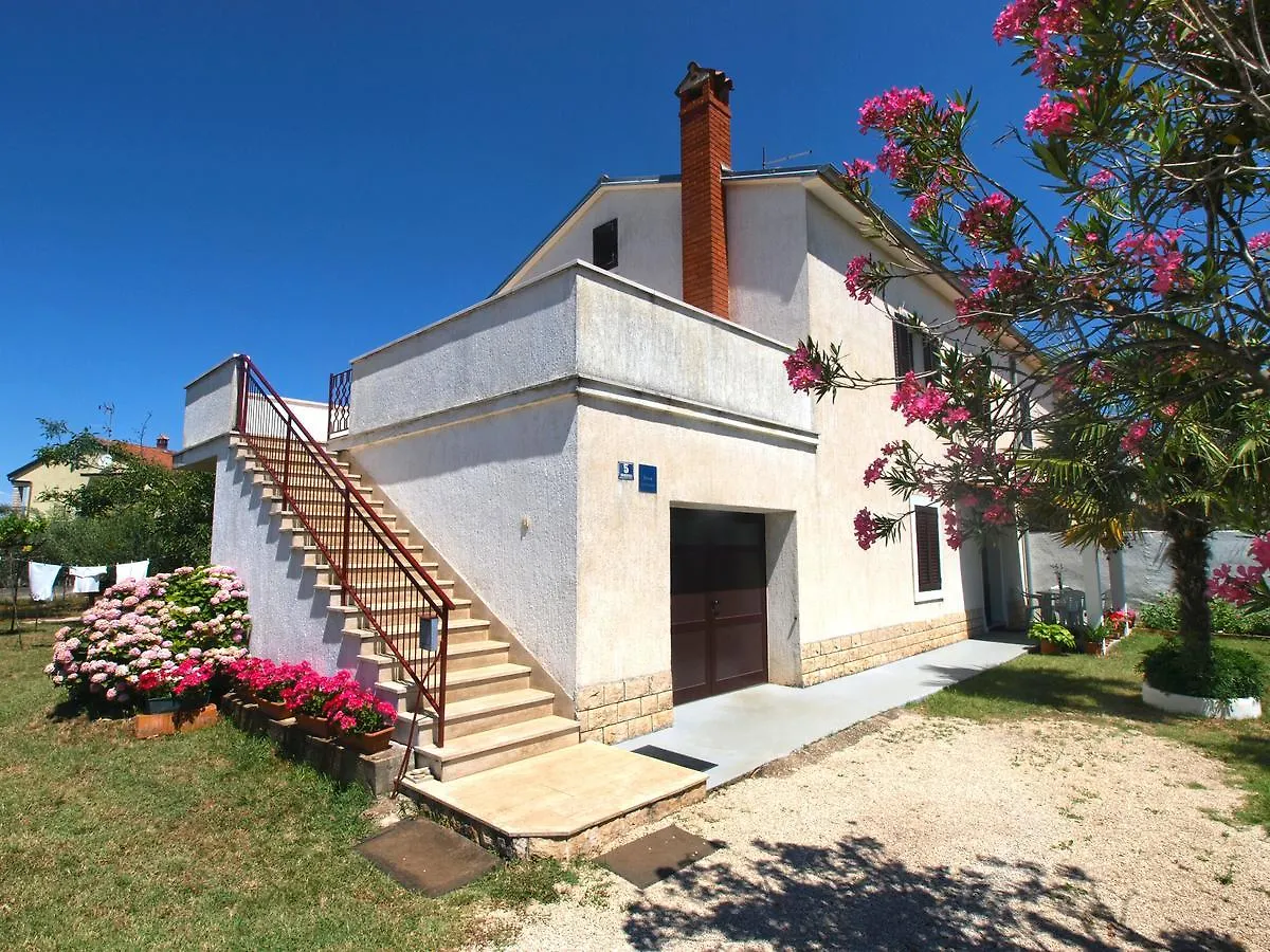 Apartment Ivan 1694 Poreč